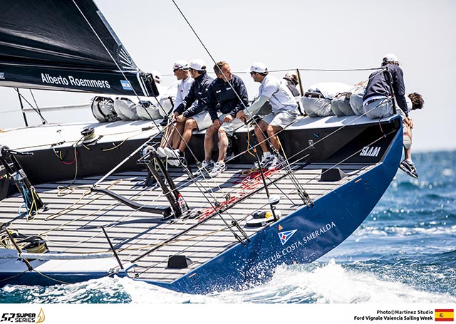 AZZURRA WINS HER FIRST RACE IN THE 52 SUPER SERIES - News - Yacht Club Costa Smeralda