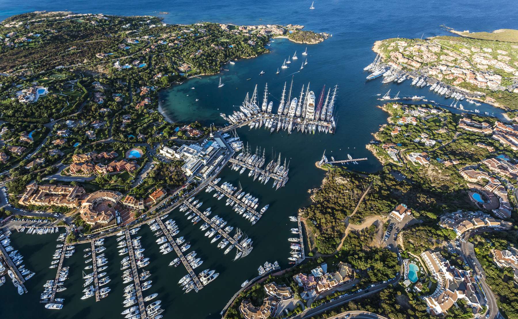 A PORTO CERVO L'ESORDIO DELLA SAILING CHAMPIONS LEAGUE - News - Yacht Club Costa Smeralda