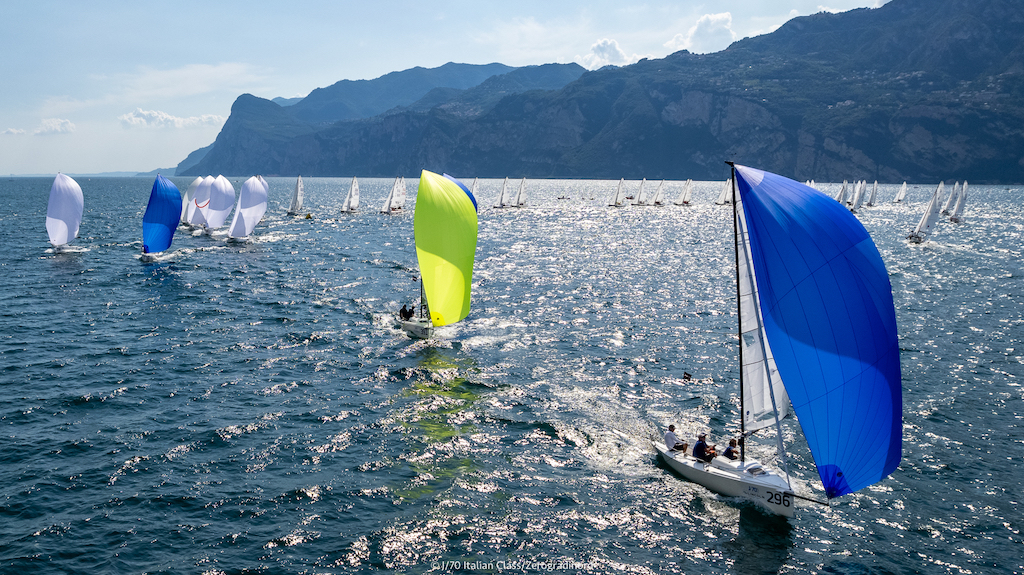 Secondo posto per il Commodoro YCCS alla J/70 Cup di Malcesine - News - Yacht Club Costa Smeralda