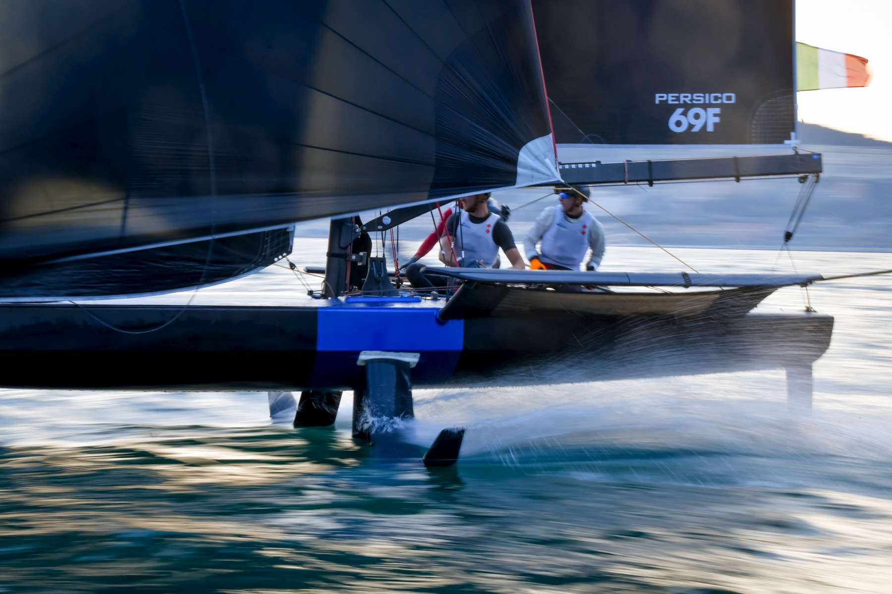 Young Azzurra progresses to second knockout phase at Youth Foiling Gold Cup - NEWS - Yacht Club Costa Smeralda