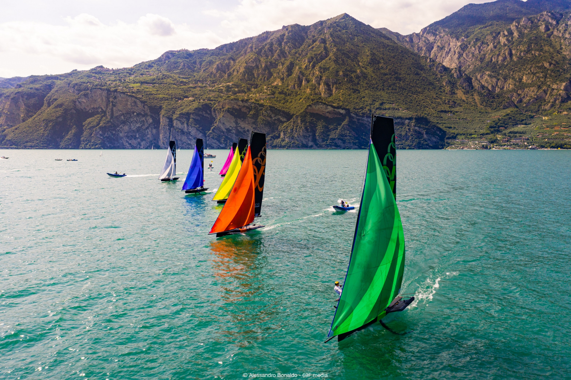 Young Azzurra qualifies for the final of the Youth Foiling Gold Cup Act 2 - News - Yacht Club Costa Smeralda