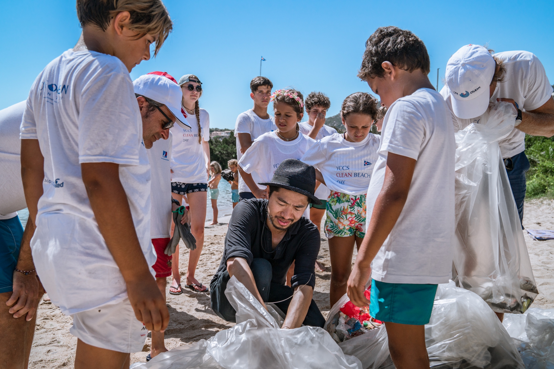 A day dedicated to sustainability for the youths of the  YCCS Sailing School - News - Yacht Club Costa Smeralda