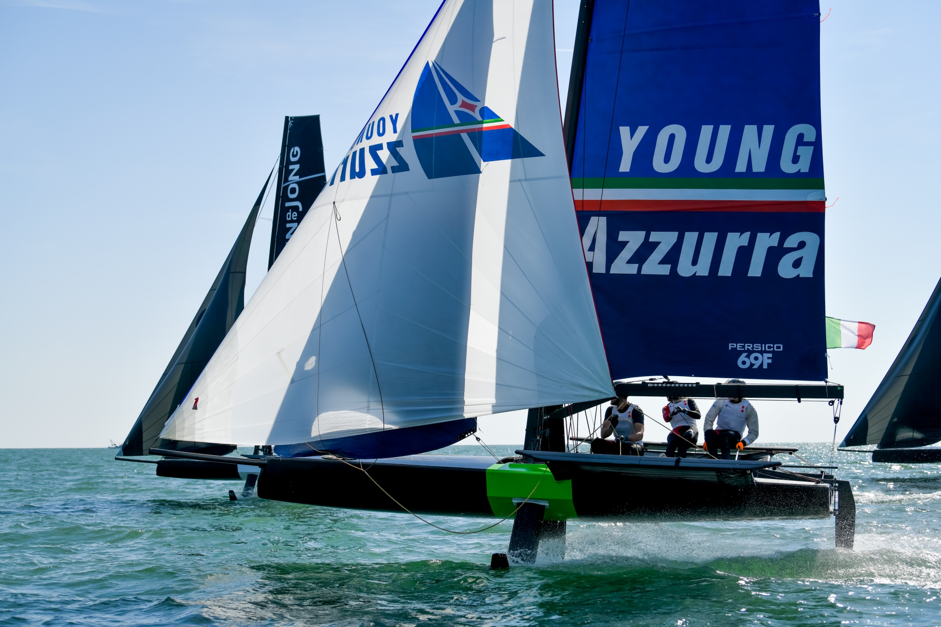 Youth Foiling Gold Cup, Young Azzurra è seconda sul podio - NEWS - Yacht Club Costa Smeralda