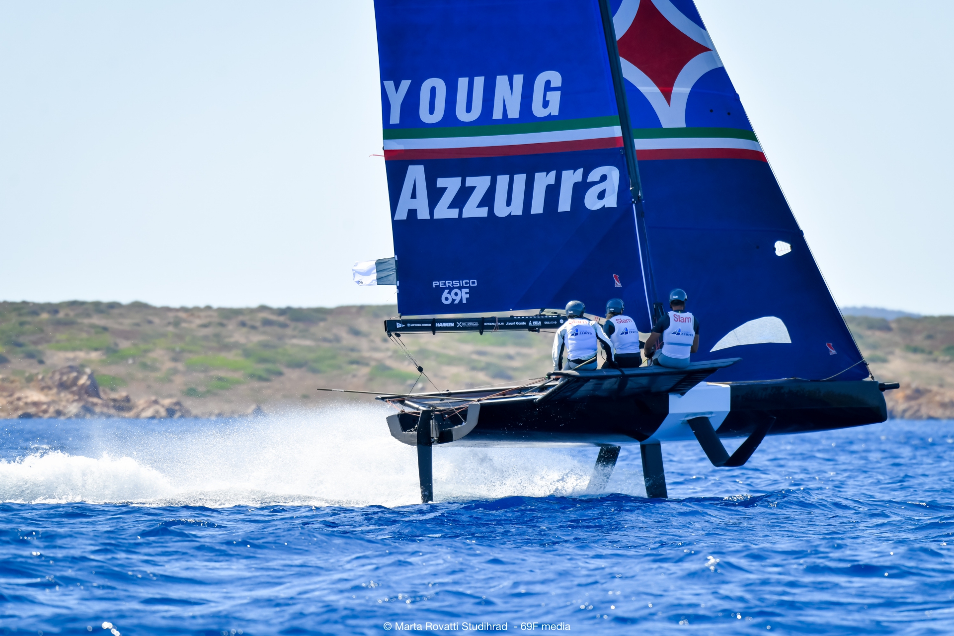 Young Azzurra project draws to a close with the Grand Final of the Youth Foiling Gold Cup - News - Yacht Club Costa Smeralda