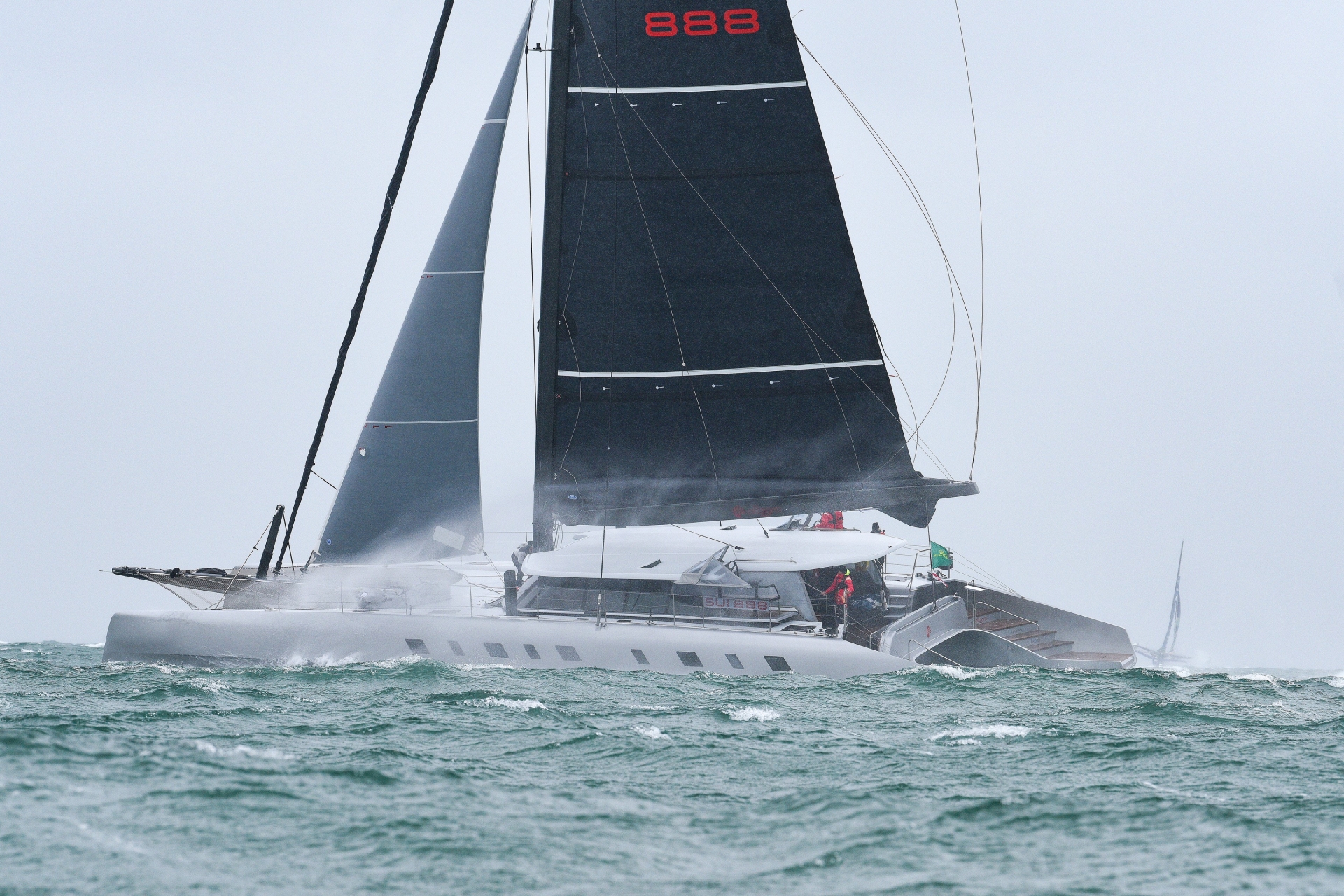 Seconda vittoria consecutiva alla Rolex Fastnet Race per il socio Adrian Keller - NEWS - Yacht Club Costa Smeralda