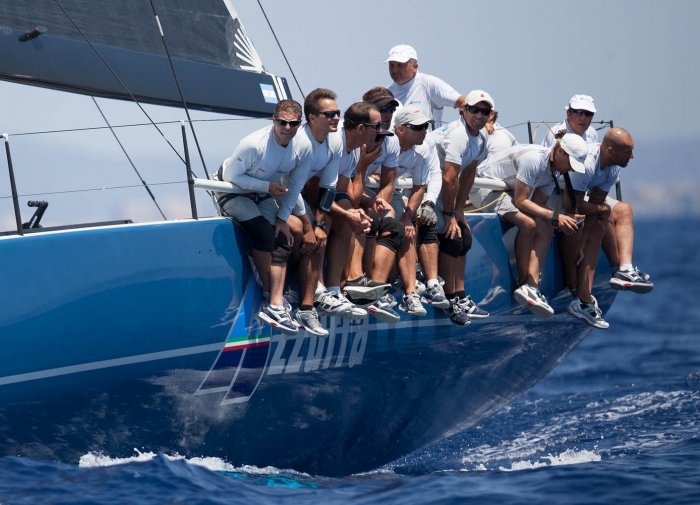 AZZURRA PRONTA A DIFENDERE IL TITOLO MONDIALE TP52 A MINORCA - News - Yacht Club Costa Smeralda