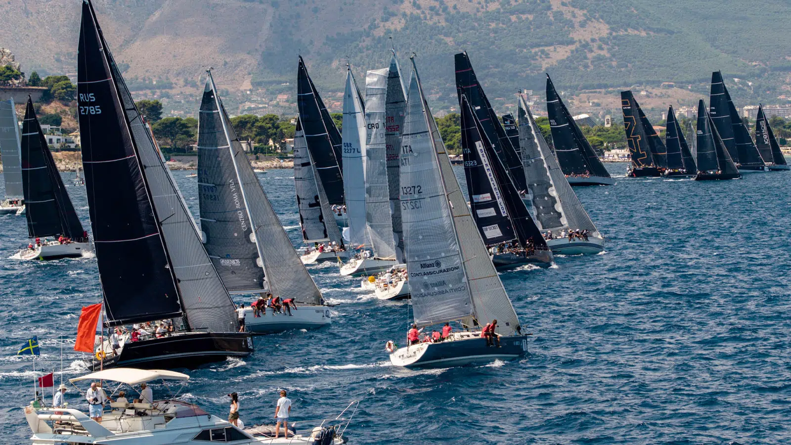 Al via la Palermo-Porto Cervo-Montecarlo 2023 - News - Yacht Club Costa Smeralda