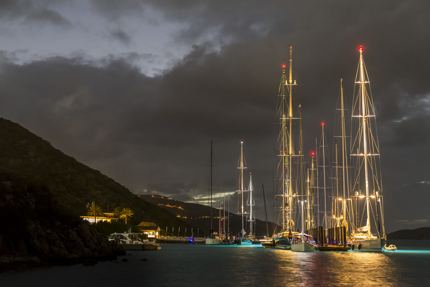 Issate le vele per la Loro Piana Caribbean Superyacht Regatta & Rendezvous  - News - Yacht Club Costa Smeralda