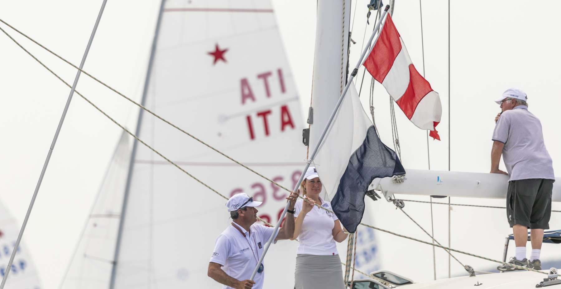 Campionato Mondiale Star: le condizioni meteo costringono all'annullamento della prova giornaliera   - News - Yacht Club Costa Smeralda