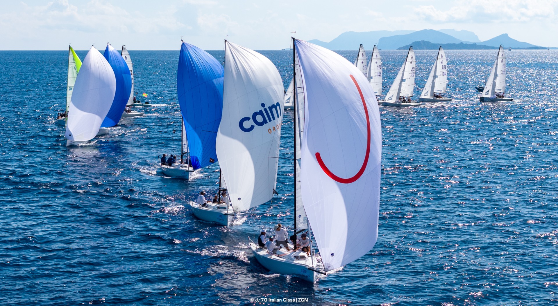 J Curve in testa alla classifica alla vigilia della giornata conclusiva della J/70 Cup e del Campionato Italiano - News - Yacht Club Costa Smeralda
