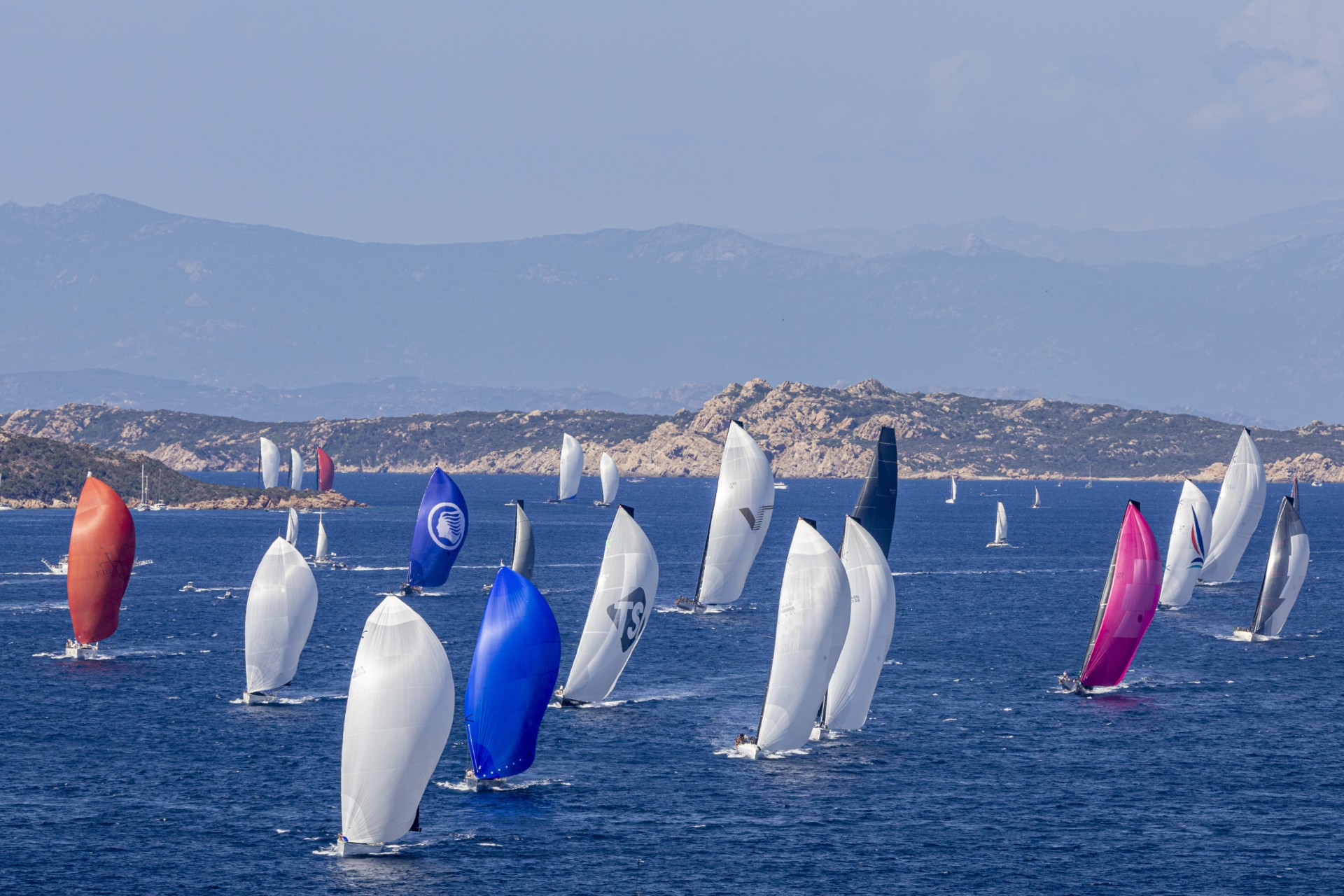 La grande vela dà spettacolo alla Maxi Yacht Rolex Cup - News - Yacht Club Costa Smeralda