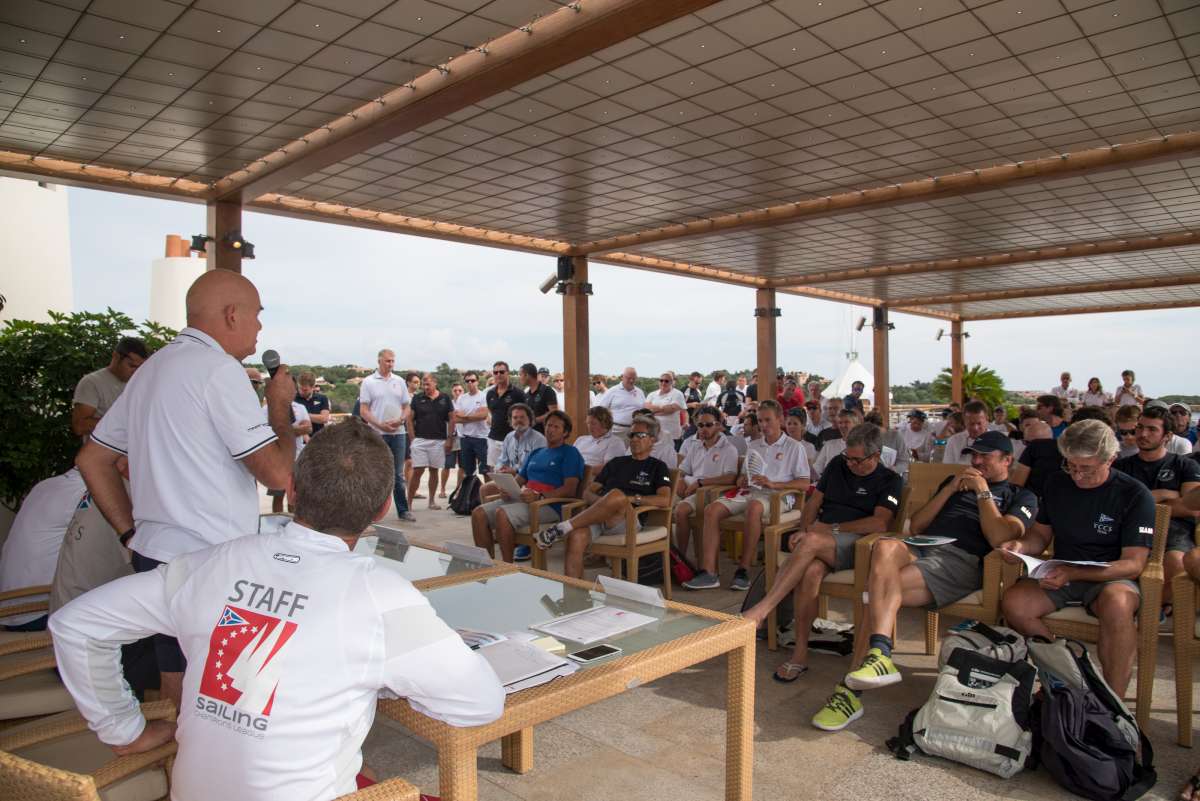 La bonaccia rimanda a domani l'inizio della Sailing Champions League - News - Yacht Club Costa Smeralda